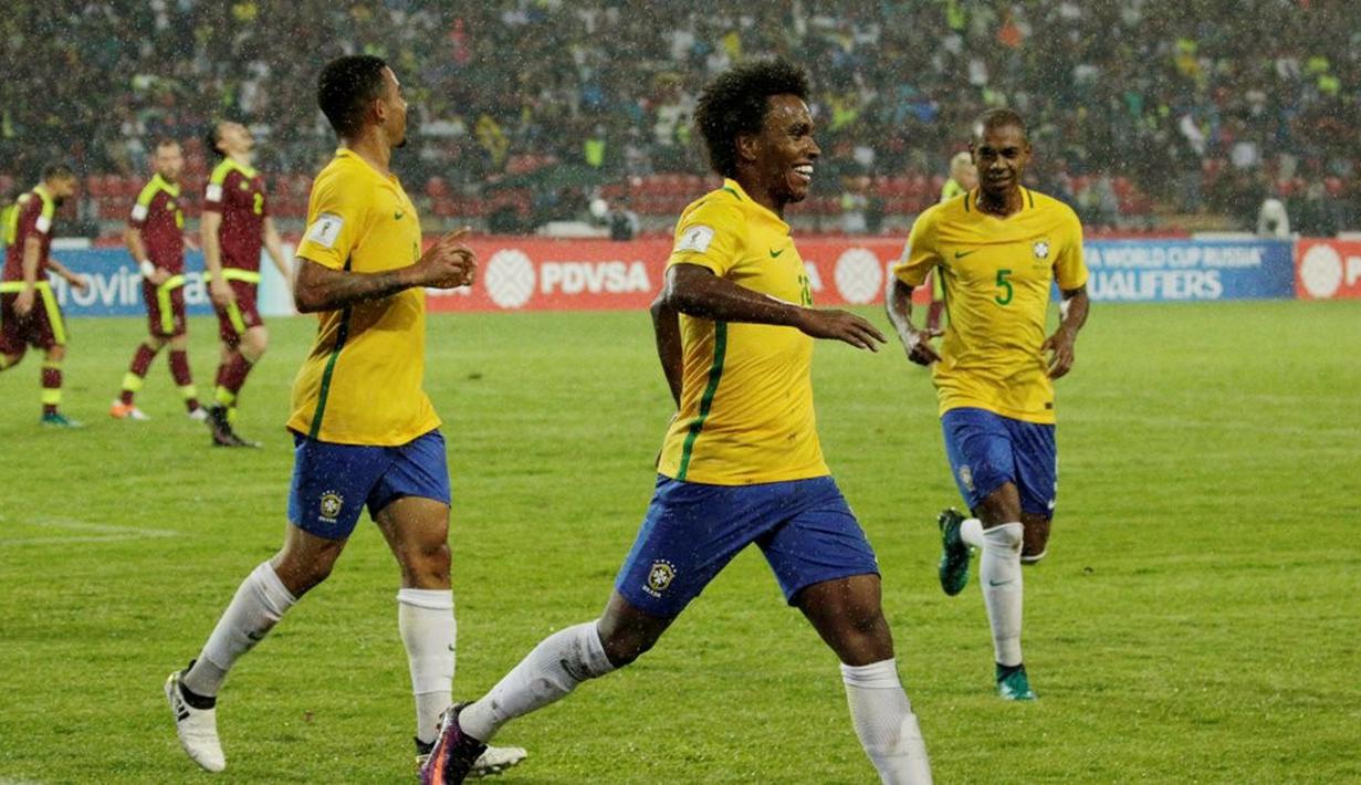 Ekspresi pemain Brasil, Willian, setelah mencetak gol kedua ke gawang Venezuela dalam laga Kualifikasi Piala Dunia 2018 zona Amerika Selatan di Metropolitano Stadium, Merida, Rabu (12/10/2016) WIB. (Reuters/Marco Bello)