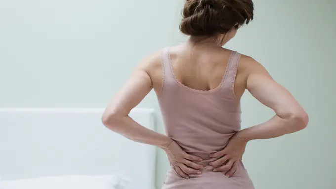 Bagaimana Bedakan Nyeri Pinggang karena Penyakit Ginjal?