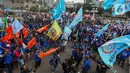 Buruh dari berbagai aliansi melakukan aksi damai dalam rangka peringatan May Day atau Hari Buruh Internasional di kawasan Patung Kuda, Jakarta, Rabu (1/5/2024). (Liputan6.com/Angga Yuniar)