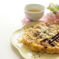 Resep okonomiyaki mie./Copyright shutterstock.com/id/g/jreika