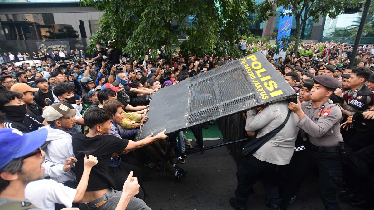CCTV Mati saat Demo Mahasiswa: Pemprov DKI Bantah Sengaja Dimatikan