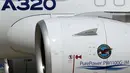 Salah satu mesin pesawat penumpang Airbus A320neo usai menjalani penerbangan perdana di Colomiers, Toulouse, Perancis, (25/9/2014). (REUTERS/Regis Duvignau)