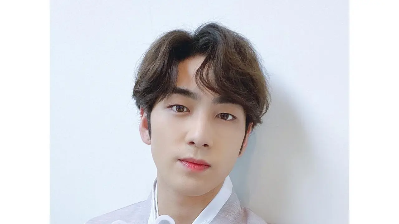 Kang Dong Ho atau Baekho Nu'est. (Instagram/ nuest_official)