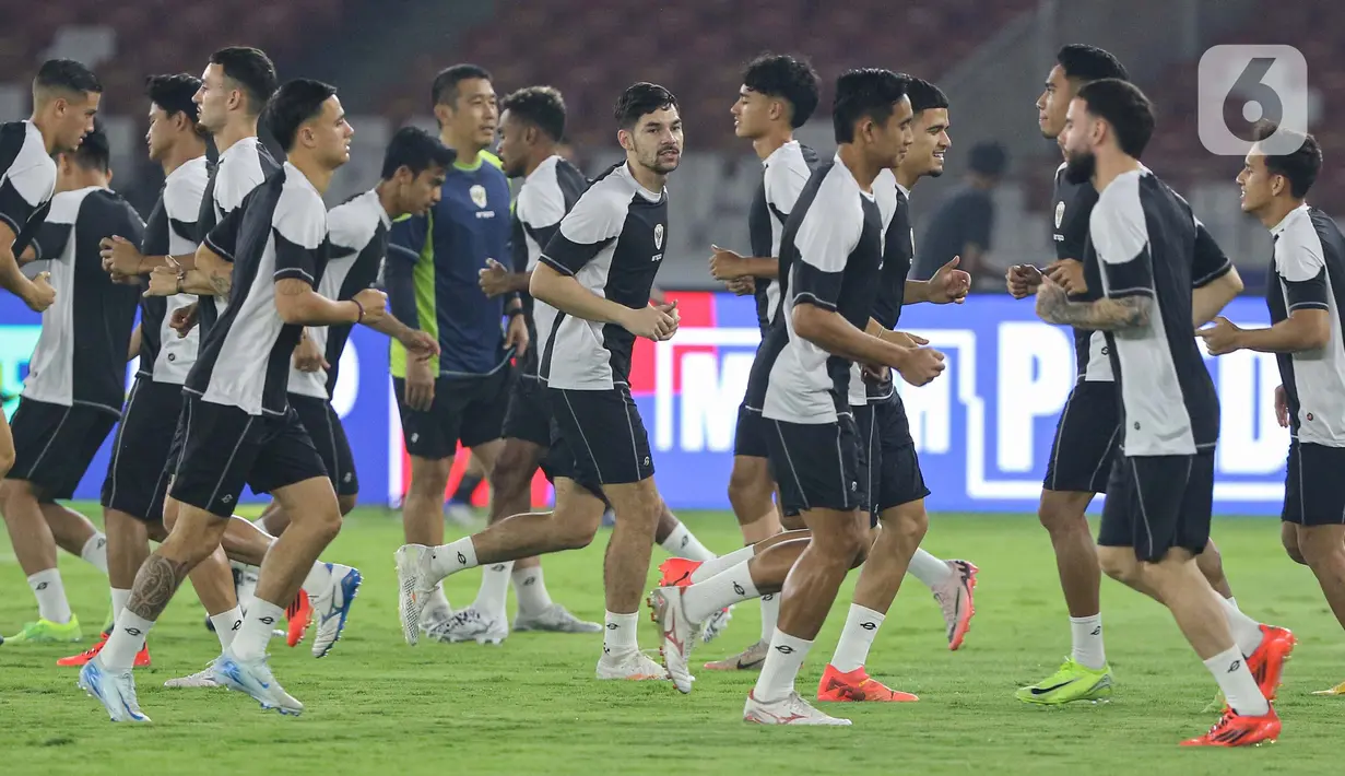 Timnas Indonesia terus mempersiapkan diri untuk menghadapi Jepang pada Kualifikasi Piala Dunia 2026 zona Asia. (Liputan6.com/Angga Yuniar)