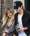 Hillary Duff seringkali hadir dengan berita yang menggemparkan. Sempat sebelumnya soal kostum Halloween, kini Duff dikabarkan berciuman dengan seorang pria yang diduga kekasih barunya, Matthew Koma. (doc.dailymail.com)