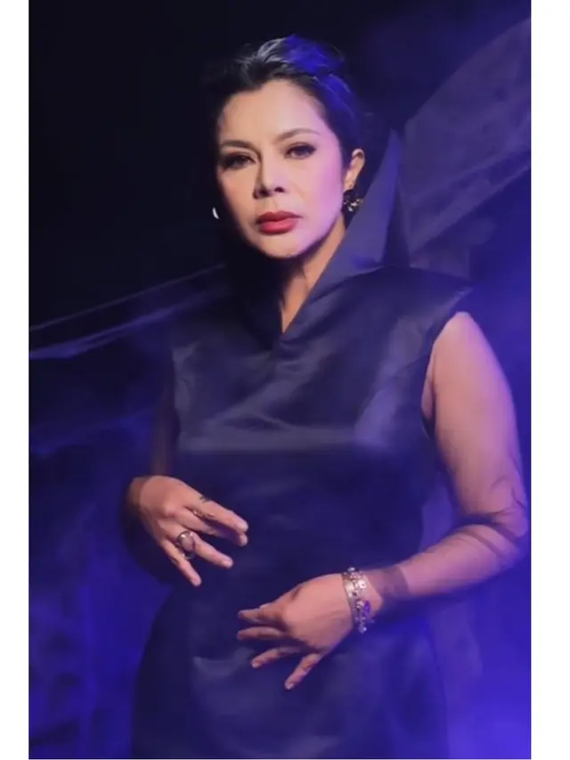6 Pemotretan Keluarga Rachel Vennya Bertema Halloween 2025, Kostum Totalitas