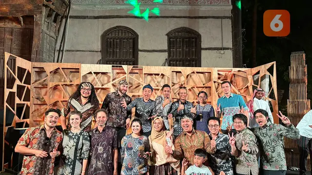 Potret Sekelompok Peneliti Indonesia dari Kampus King Abdullah University of Science and Technology (KAUST), Arab Saudi, Menggelar Pertunjukkan Musik Angklung (Foto: Andika Perbawa)