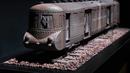 Patung kereta dari cokelat dalam pameran Choco Loco di Train World Museum (Museum Dunia Kereta) yang berada di Brussel, Belgia (15/12/2020). Choco Loco adalah sebuah pameran yang menampilkan berbagai patung dari cokelat bertema kereta api. (Xinhua/Zheng Huansong)