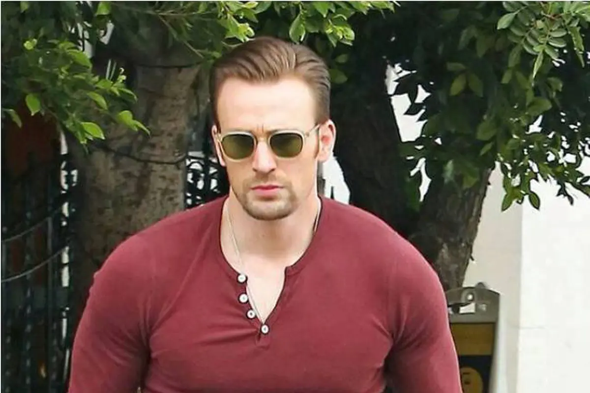 [Bintang] Chris Evans