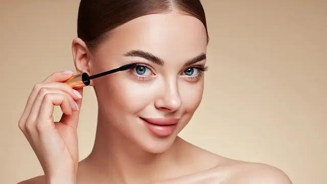 4 Cara Bikin Bulu Mata Lebih Panjang dan Lentik, Tampil All Out Kini Jadi Makin Mudah!