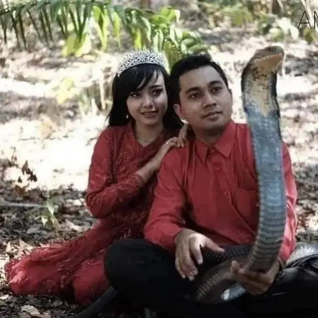 9 Potret Prewedding Absurd di Alam Terbuka, Hasilnya Bikin Geleng Kepala