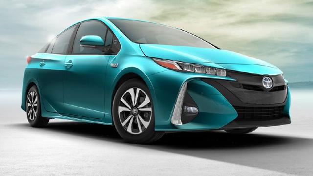 Tampang Toyota Prius Facelift Beredar di Dunia Maya 