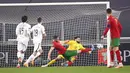 Pemain Portugal, Domingos Duarte, berusaha mencetak gol ke gawang Azerbaijan pada laga kualifikasi Piala Dunia 2022 di Stadion Juventus, Turin, Kamis (25/3/2021). Portugal menang dengan skor 1-0. (Fabio Ferrari/LaPresse via AP)
