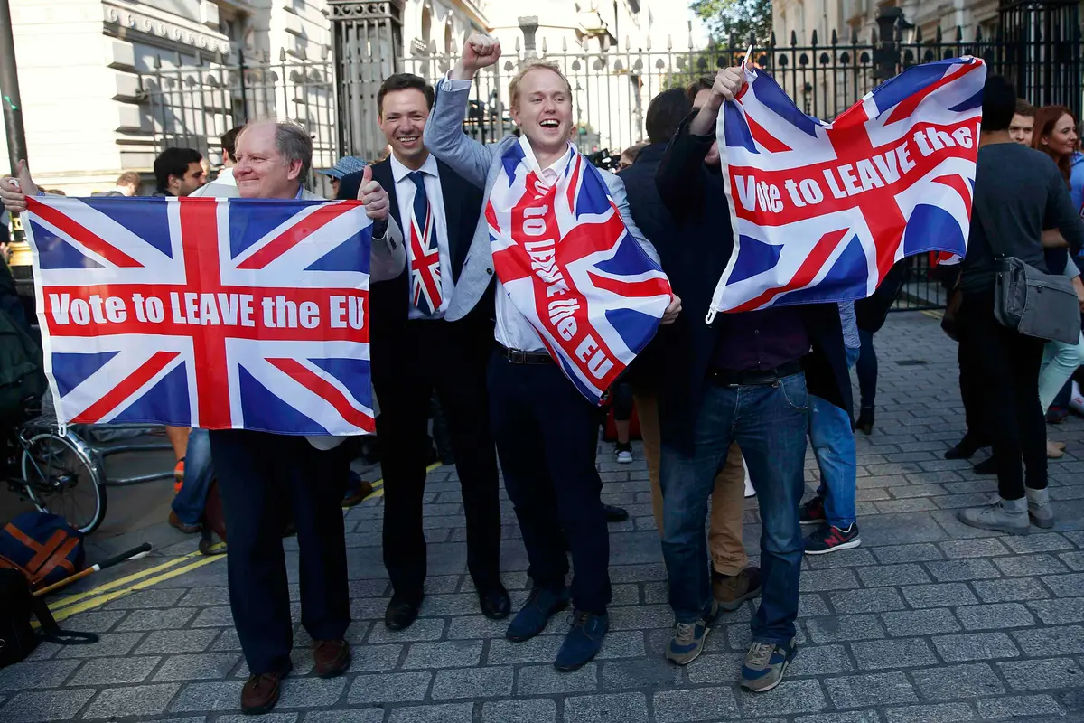 20160624-Pro-Brexit Rayakan Kemenangan Awal Inggris Hengkang dari Uni Eropa-London