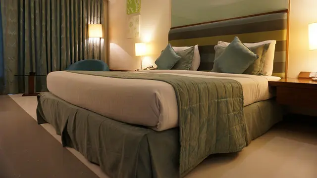 20170616-pilih lampu kamar tidur yang tepat-rumahcom-boy