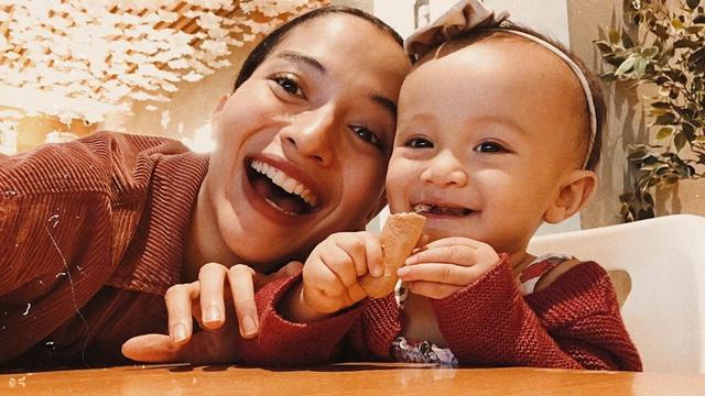 6 Momen Manis Quality Time Putri Marino dan Surinala, Bikin Gemas (sumber: instagram@putrimarino)