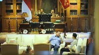 Presiden dan Wakil Presiden terpilih Prabowo Subianto dan Gibran Rakabuming Raka menghabiskan hari Sabtu bersama sembari berbincang meminim kopi khas Hambalang di Bogor, Jawa Barat, Sabtu (8/6/2024) (Tim Media Gerindra)