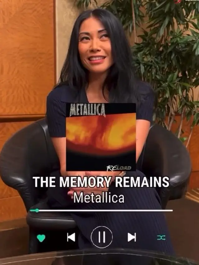 Anggun C Sasmi dan playlist lagu (Instagram/anggun_cipta)