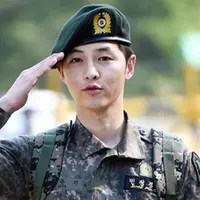 Sekarang ini Song Joong Ki benar-benar sedang berbahagia. Bukan hanya hari pernikahannya bersama Song Hye Kyo yang semakin dekat, namun lantaran hari ulang tahunnya juga. (Instagram/noknan_aonzon)