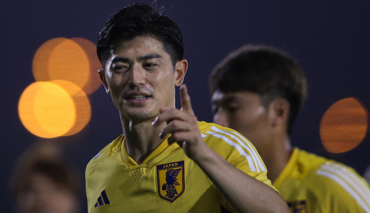 Bek tengah berusia 33 tahun, Shogo Taniguchi baru saja bergabung dengan klub Belgia, Sint-Truiden pada awal musim 2024/2025 usai meninggalkan klub Qatar Al-Rayyan SC. Bersama Kawasaki Frontale ia sukses mempersembahkan 4 gelar juara J1 League pada 2017, 2018, 2020 dan 2021. (AFP/Adrian Dennis)