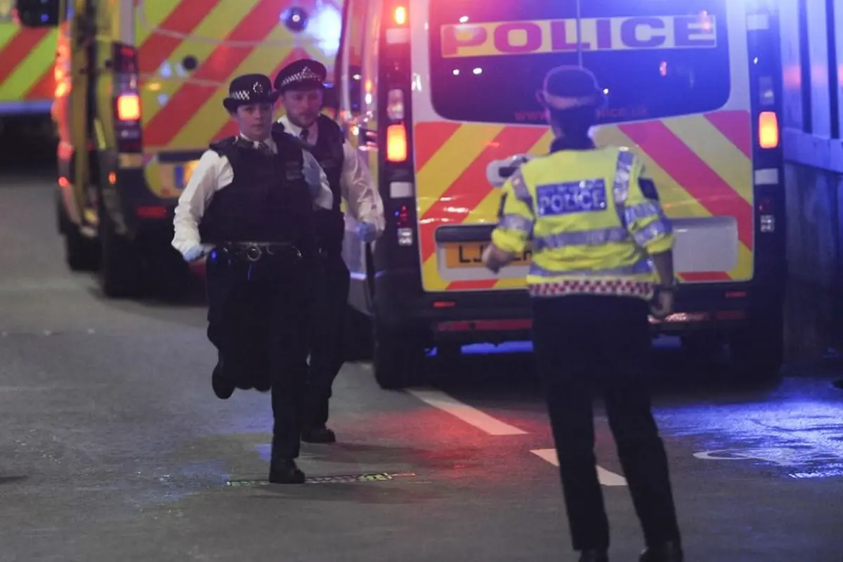 Video Pasca-Teror Mobil Tabrak Pejalan Kaki di Jembatan London