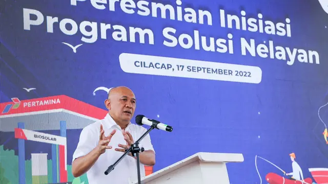 MenkopUKM Teten Masduki pada acara Peresmian Inisiasi Program Solar Untuk Koperasi (Solusi) Nelayan KUD Mino Saroyo, di Cilacap, Jawa Tengah, Sabtu (17/9/2022).