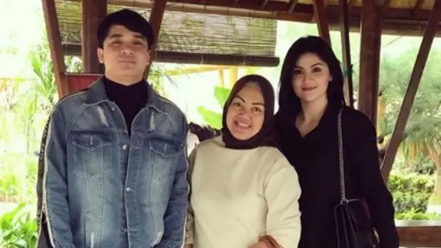 Billy Syahputra dan Hilda Vitria