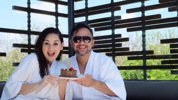 [Bintang] Indra Brasco dan Mona Ratuliu