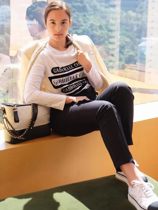 (Instagram/chelseaislan)