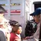 Momen Hangat Prabowo Bercanda dengan Anak-Anak di Pengungsian Gempa NTT