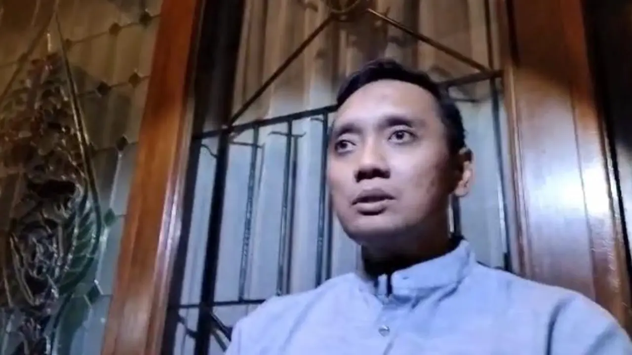 Meta Bagus kakak ipar Arya Daru Pangayunan diplomat muda kemlu