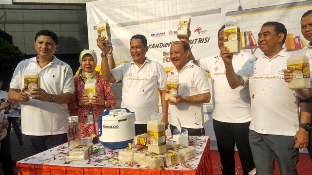 Perum Bulog luncurkan kualitas premium seharga Rp 20 ribu per kg.