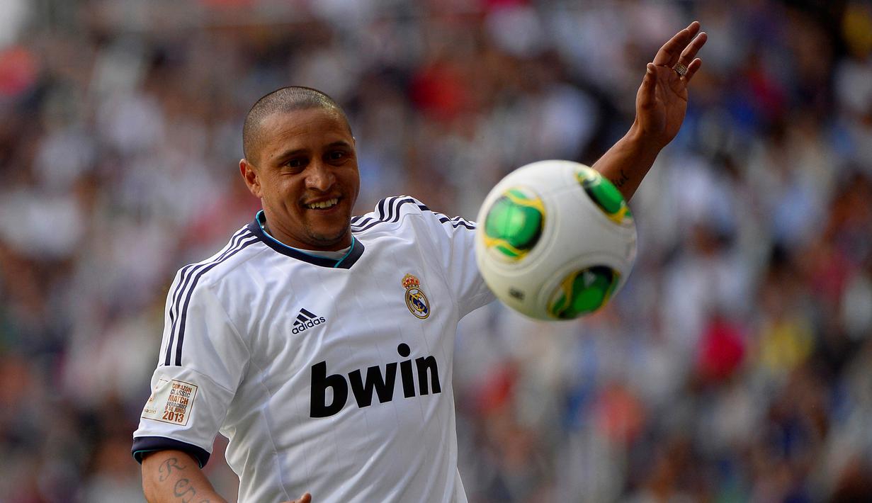Roberto Carlos mengawali kiprah di Eropa bersama Inter Milan yang kala itu ditukangi pelatih asal Inggris, Roy Hodgson tahun 1995. Tahun 1996, Roberto Carlos bergabung Real Madrid sampai 11 musim kemudian. (AFP/Pierre-Philippe Marcou)