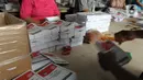 Penyortiran dan pelipatan seluruh surat suara ditargetkan selesai paling lambat 17 Januari 2024. (merdeka.com/Imam Buhori)