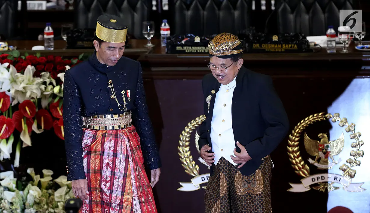  Presiden Jokowi bersama wapres Jusuf kalla dalam  Sidang Tahunan  DPR/DPD di kompleks Parlemen Senayan, Jakarta, Rabu (16/8) Sidang mendengarkan Pidato kenegaraan  Jokowi menyambut HUT ke-72 Kemerdekaan RI. (Liputan6.com/ Johan Tallo)