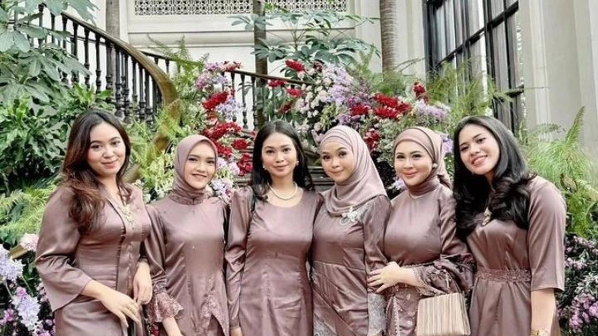 Baju bridesmaid satin 2025