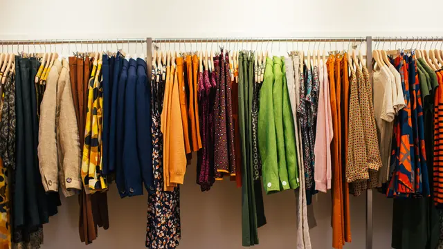 Ingin Lebih Percaya Diri dengan Outfit Sehari-hari? Coba Dopamine Dressing