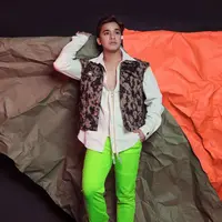 "Segi pemikiran gue, dari segi perilaku, apapun itu semoga jadi yang lebih baik lagi," lanjutnya. (Instagram/bilsky16)