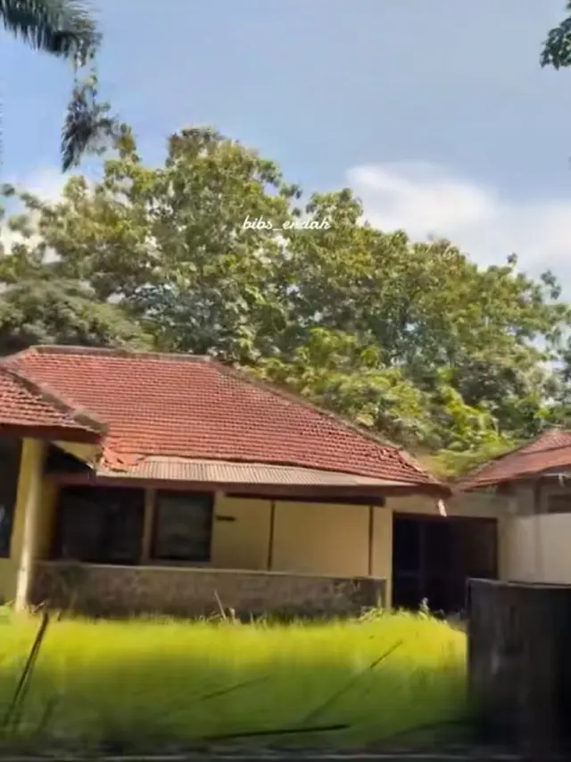 Perumahan Dinas Krakatau Steel Terbengkalai