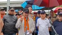 Pramono Bareng JK Kerja Bakti di Tengah Hujan, Serentak Gelar Jaga Jakarta Bersih
