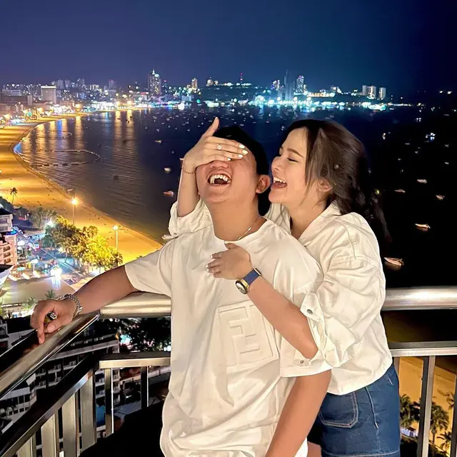 Dituding Pernah Jadi Wanita Simpanan, Ini 6 Potret Bella Bonita dan Denny Caknan Usai Nikah