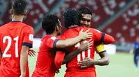 Striker timnas Singapura, Fazrul Nawaz, absen di Piala AFF 2016 karena cedera ACL di lutut kiri. (Bola.com/FAS)