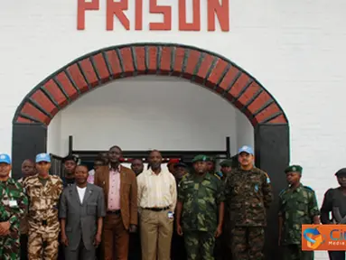 Citizen6, Kongo: Perbaikan bangunan penjara di Dungu Town telah selesai dikerjakan selama kurang lebih dua bulan ini merupakan kegiatan CIMIC (Civil Military Coordination) Satgas Zeni TNI Konga XX-I. (Pengirim: Badarudin Bakri)