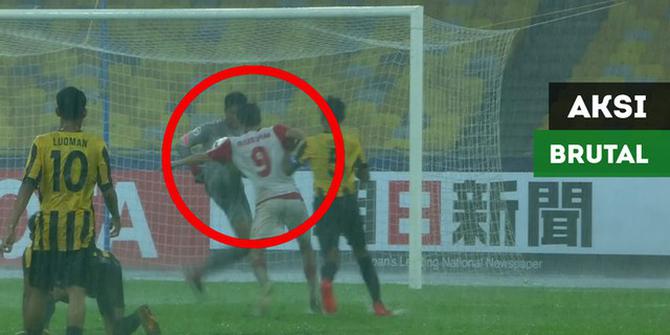 VIDEO: Pelanggaran Brutal Kiper Malaysia di Piala AFC U-16 2018