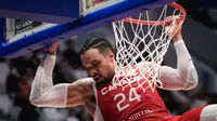 Reaksi pebasket Kanada, Dillon Brooks setelah melakukan slam dunk pada laga kedua Grup H Piala Dunia FIBA 2023 di Indonesia Arena, Senayan, Jakarta, Minggu (27/08/2023). (Bola.com/Bagaskara Lazuardi)