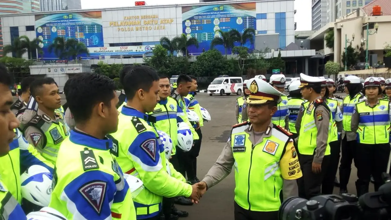 Polda Metro Jaya meluncurkan Tim Cakra Police Respond (CPR) dan Cakra Women Respond (CWR)