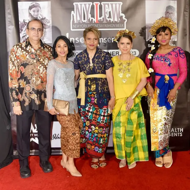Pergelaran mode New York Indonesia Fashion Week (NYIFW) di New York City, AS, September 2022. (Foto: Dok. Instagram @vannytousignant)