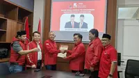 Rendi Solihin saat menerima rekomendasi dari PDI Perjuangan Kalimantan Timur untuk maju bersama Edi Damansyah menjadi calon Bupati dan Wakil Bupati Kukar di Pilkada 2024.