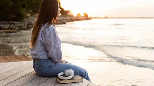 Mindfulness tidak hanya membantu mengelola diri sendiri, tetapi juga memperkuat hubunganmu dengan orang lain.