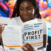 Literasi keuangan pada perempuan masih cukup rendah. (Foto: Unsplash/Natasha Hall)